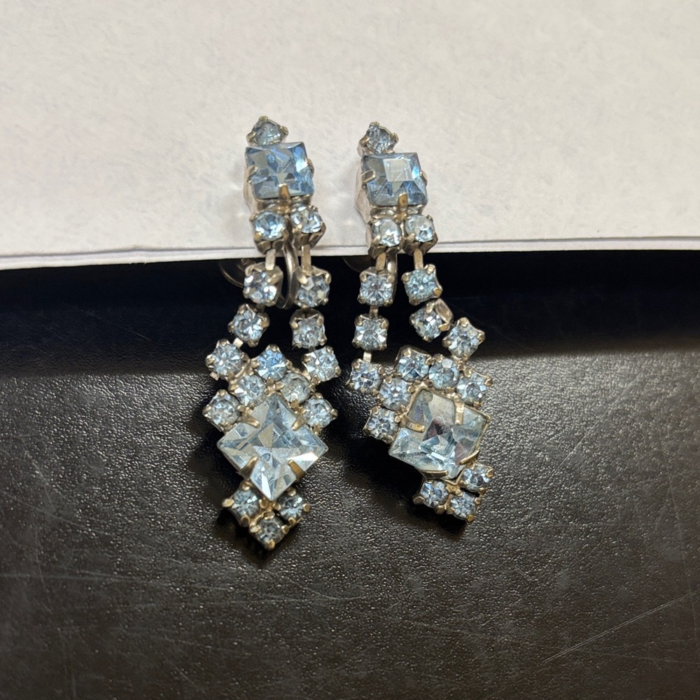 Vintage Elegant Silver and Blue Crystal Screw On Earrings